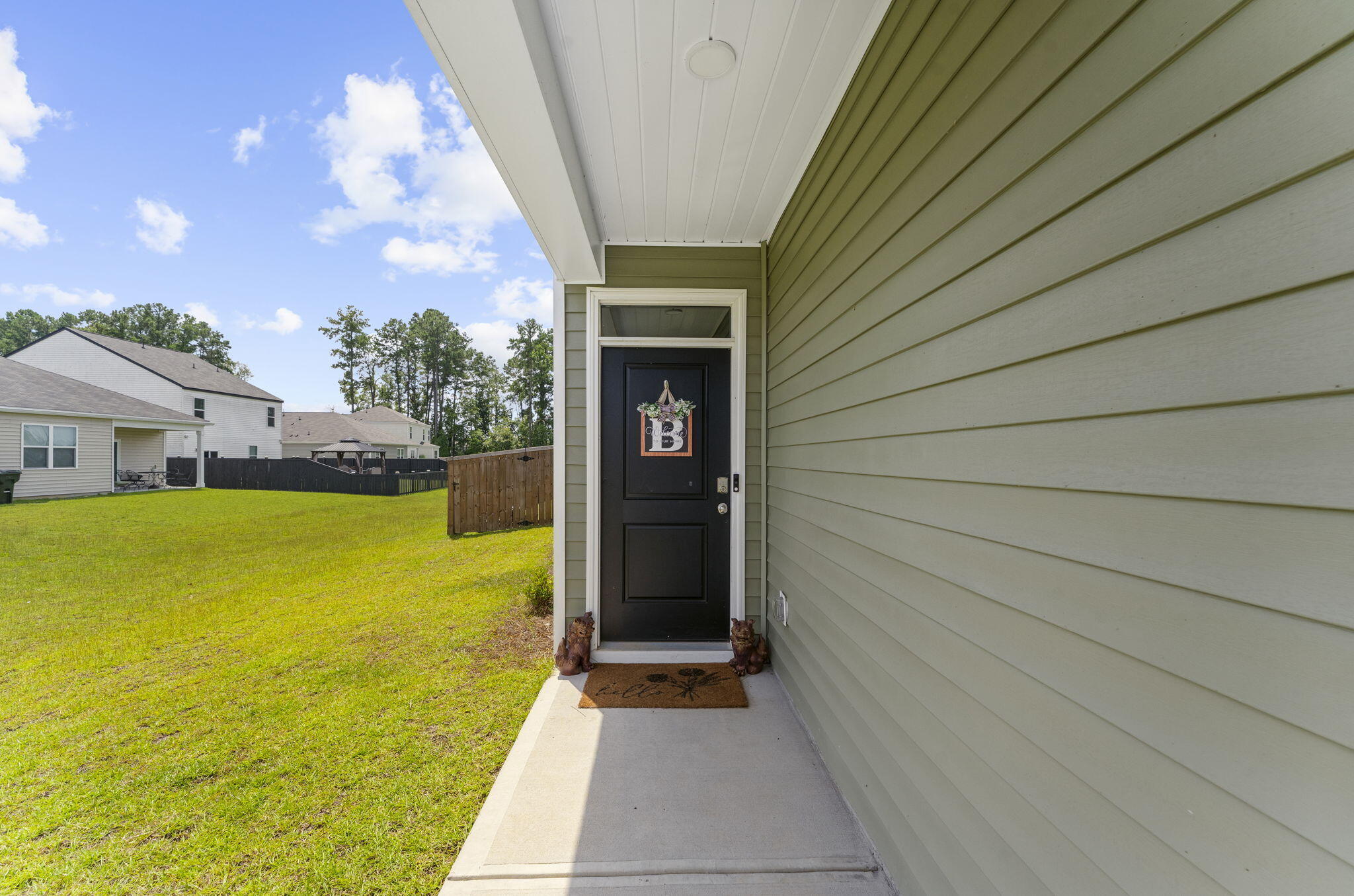 105 Ivory Shadow Road Summerville, SC 29486 - Photo 6 of 43 9-web-or-mls-DSC02511