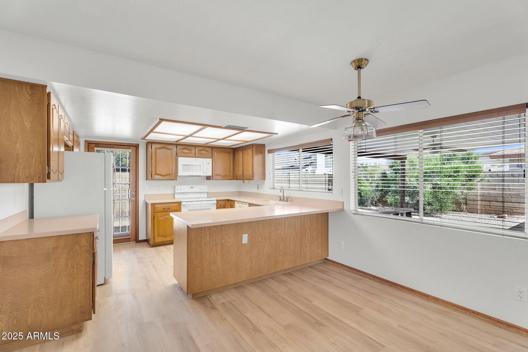 1310 East Redmon Drive Tempe, AZ 85283 - Photo 10 of 51 11-web-or-mls-Redmon-11