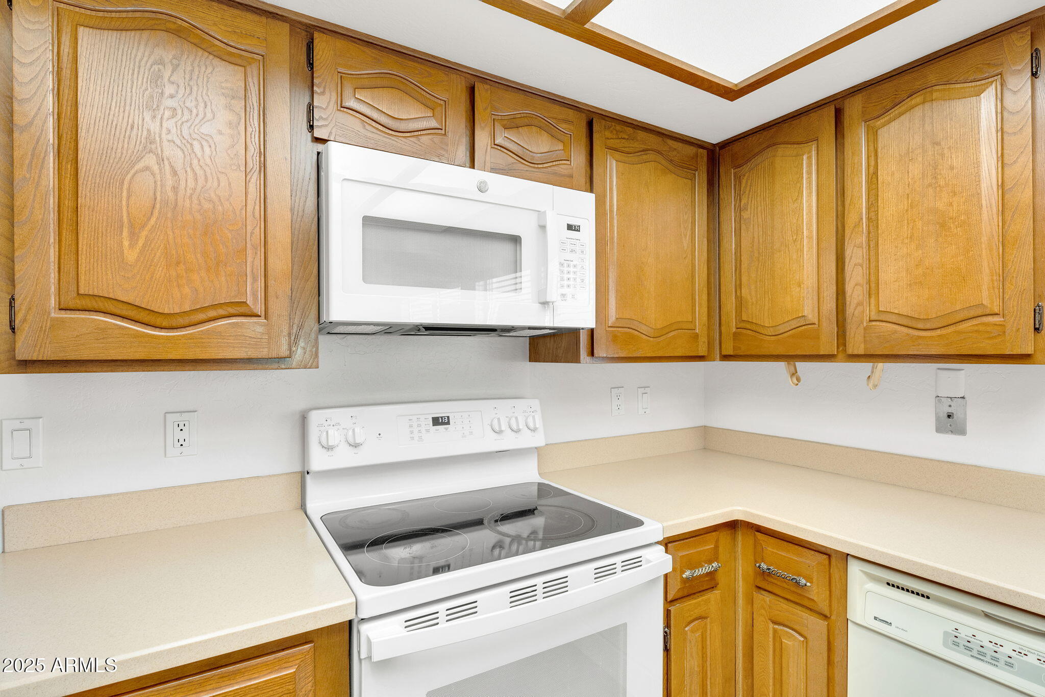 1310 East Redmon Drive Tempe, AZ 85283 - Photo 13 of 51 15-web-or-mls-Redmon-15