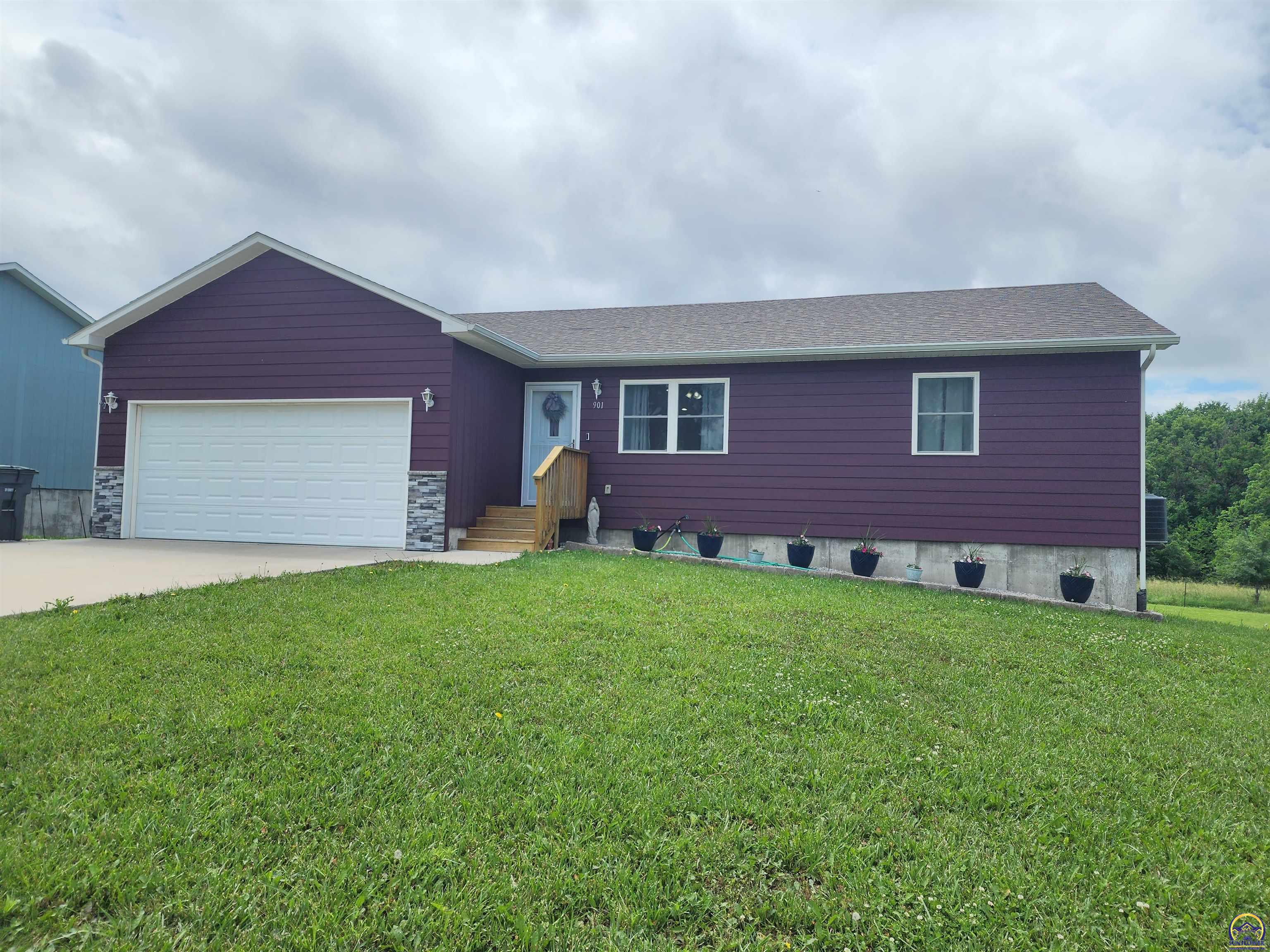 901 Riverside Court Emporia, KS 66801 - Photo 38 of 39