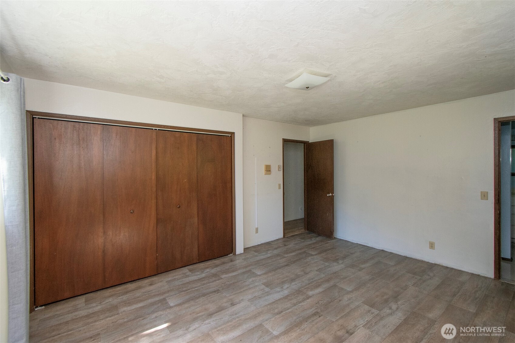 537 Herrick Road Port Angeles, WA 98363 - Photo 20 of 33