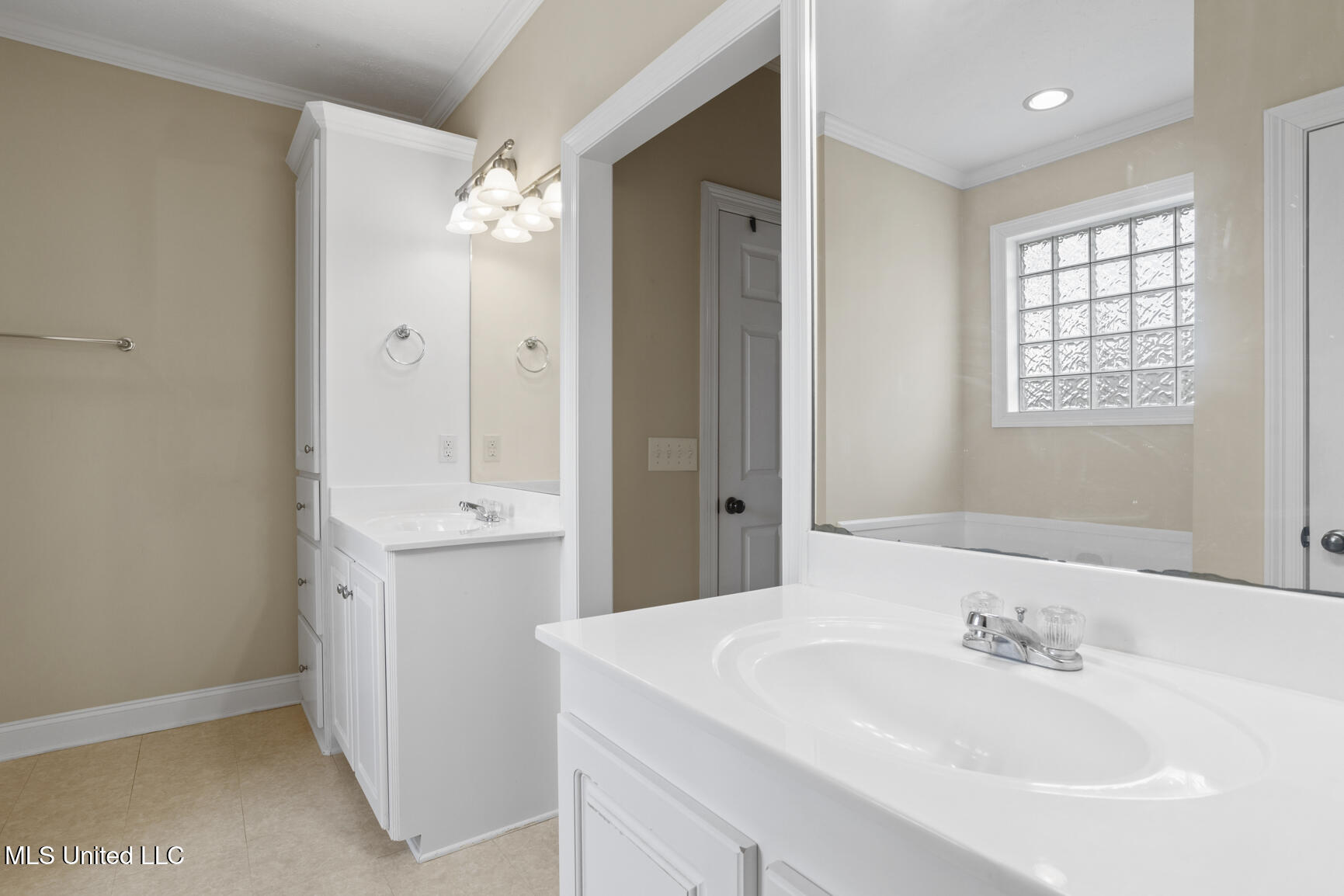 2120 Crossbridge Boulevard Byram, MS 39272 - Photo 17 of 28 2120 Crossbridge-16
