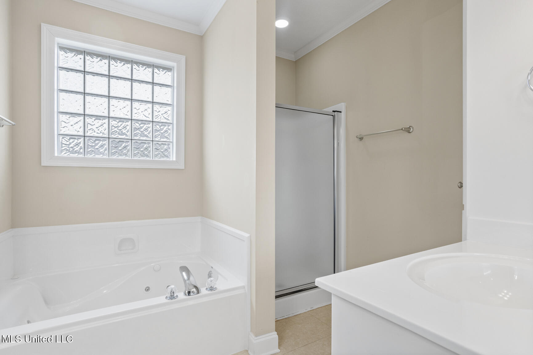 2120 Crossbridge Boulevard Byram, MS 39272 - Photo 18 of 28 2120 Crossbridge-17