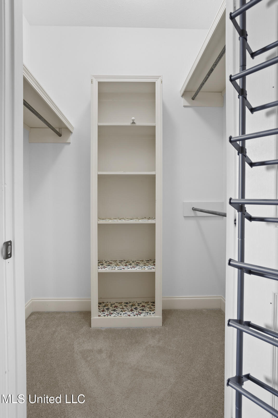 2120 Crossbridge Boulevard Byram, MS 39272 - Photo 20 of 28 2120 Crossbridge-19