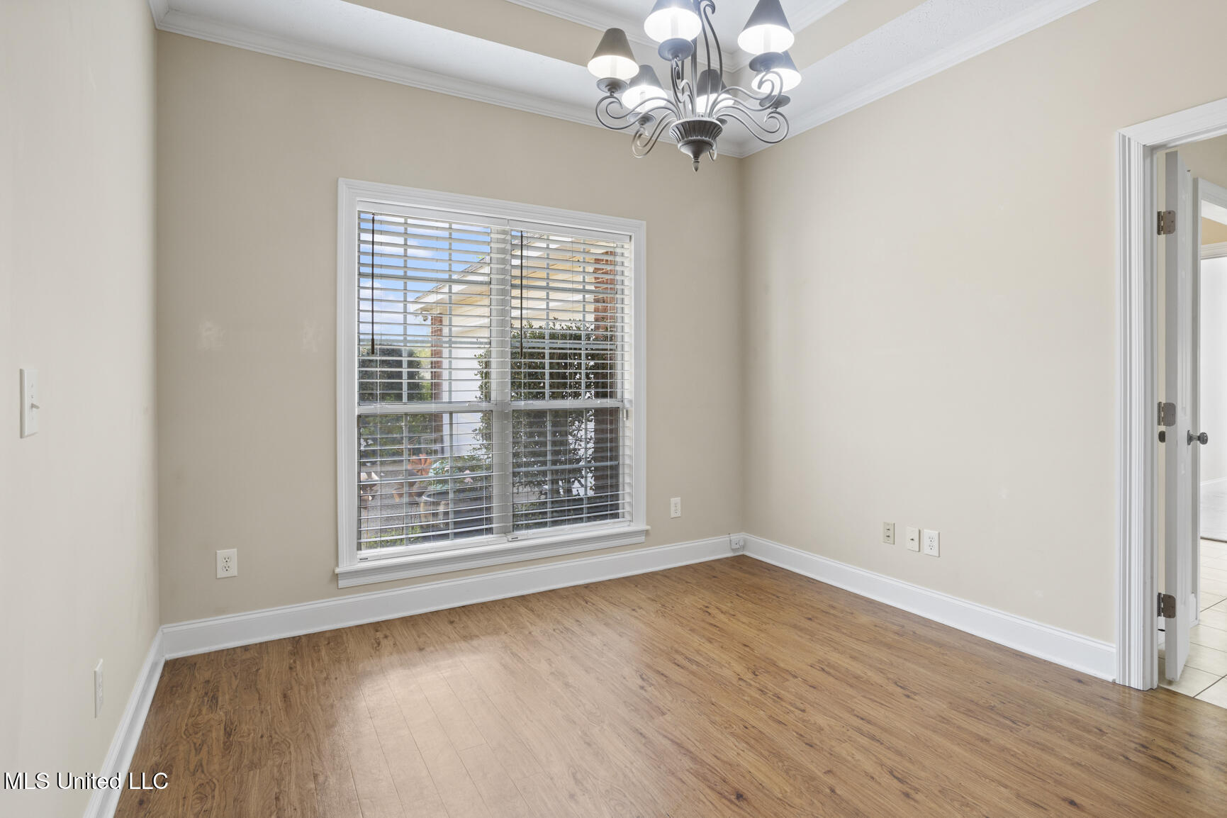 2120 Crossbridge Boulevard Byram, MS 39272 - Photo 7 of 28 2120 Crossbridge-6