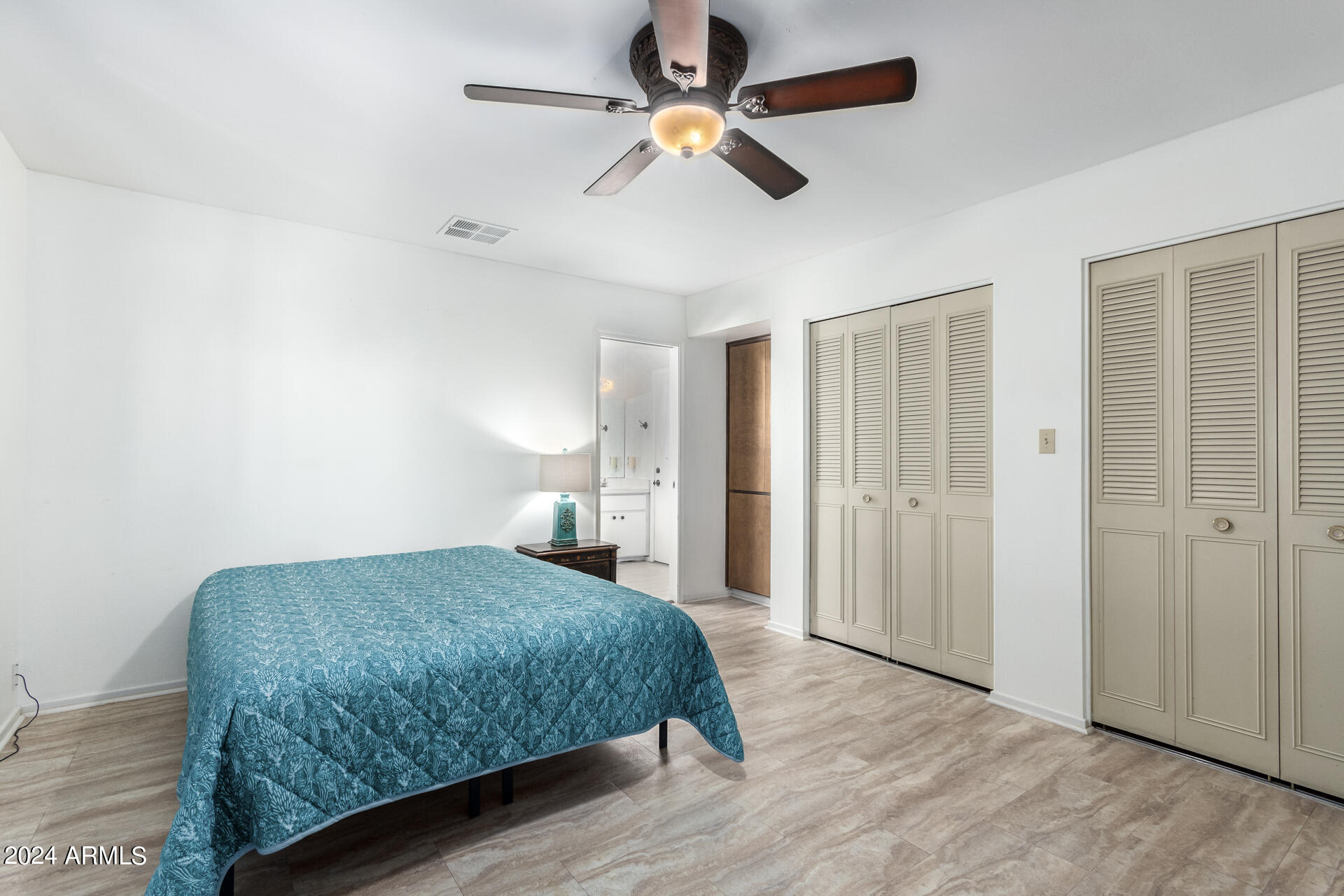 4021 West Mountain View Road Phoenix, AZ 85051 - Photo 13 of 32 0015-12 - Mountain View