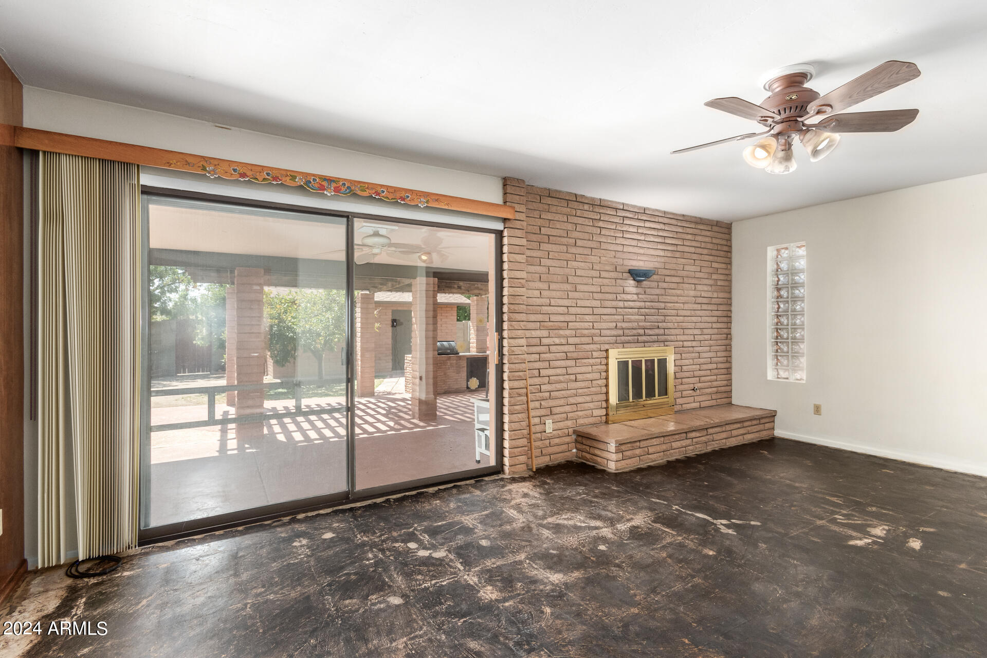 4021 West Mountain View Road Phoenix, AZ 85051 - Photo 9 of 32 0011-08 - Mountain View