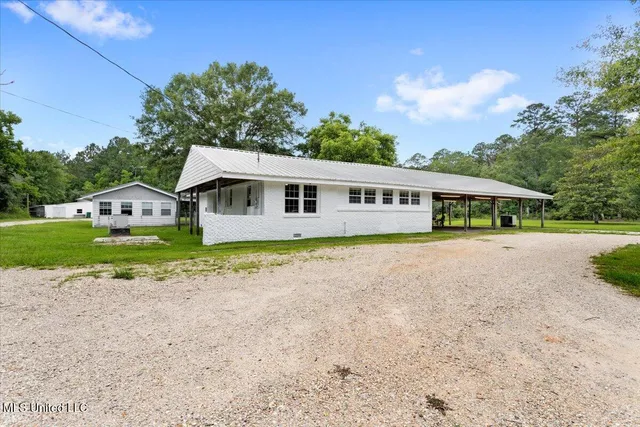 $315,000 | 2498 Highway 43 South, Picayune, MS 39466
