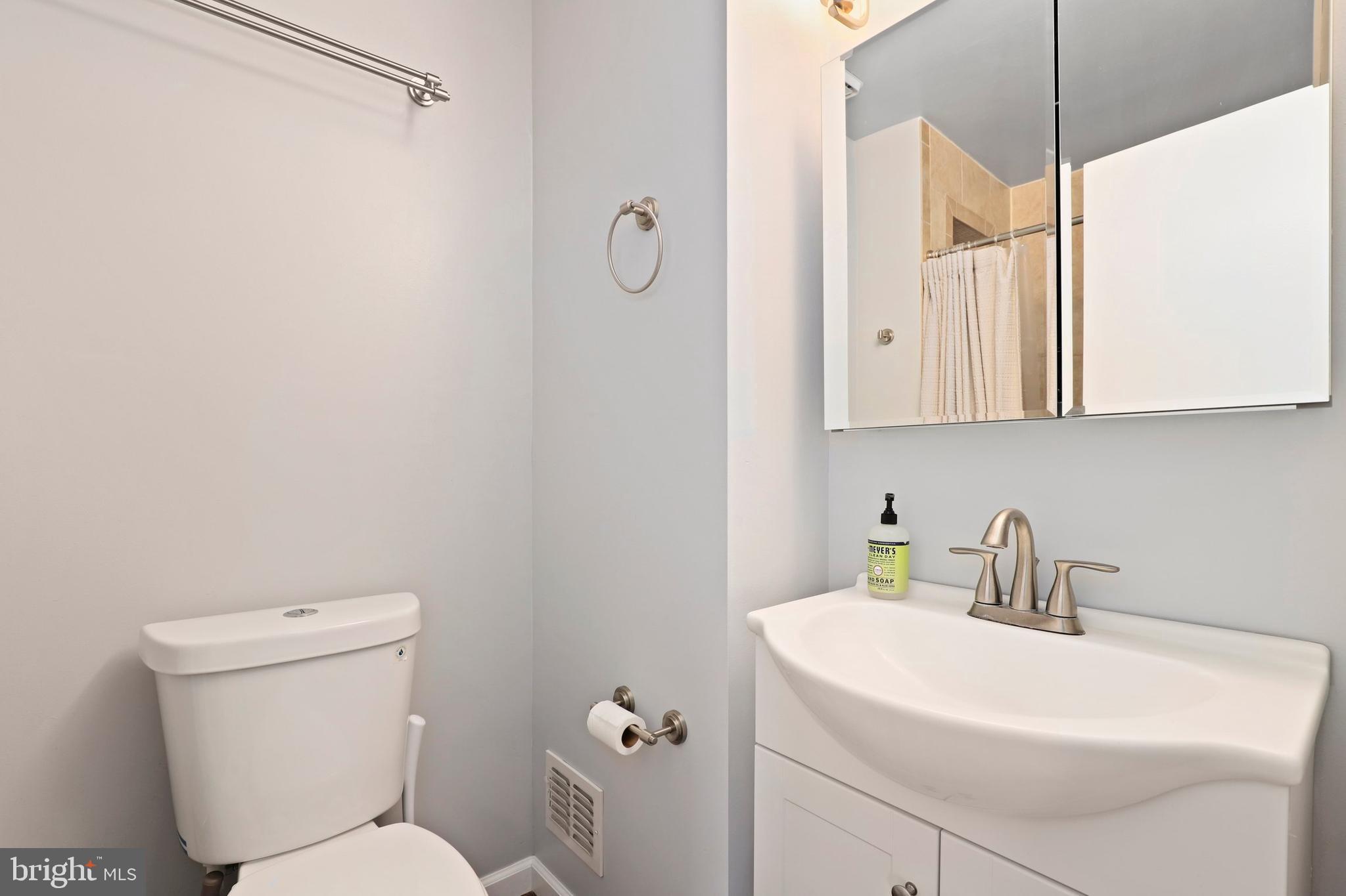 187 Gold Kettle Drive Gaithersburg, MD 20878 - Photo 14 of 23