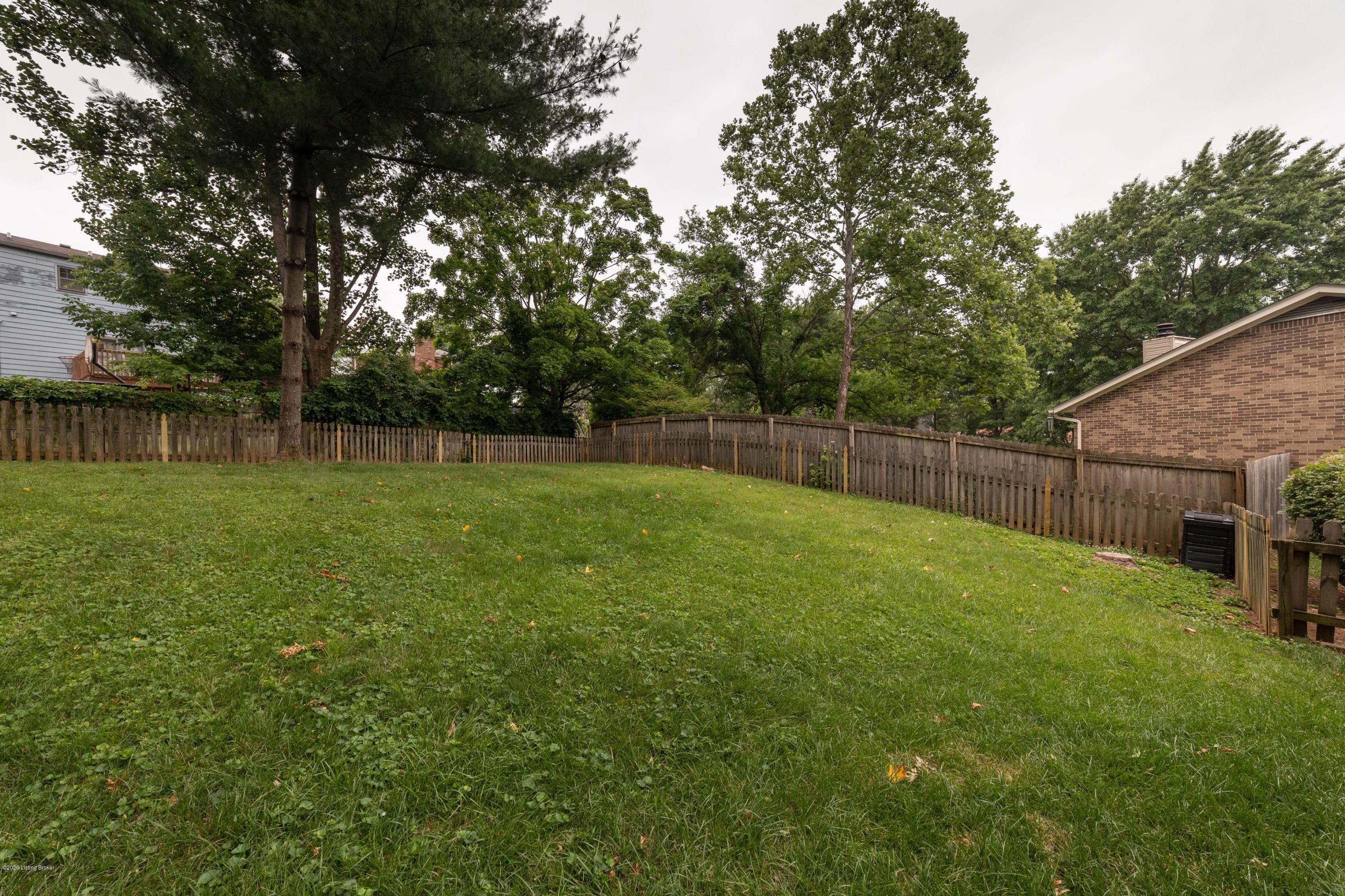 2808 Wareham Road Louisville, KY 40242 - Photo 64 of 70 Wareham064