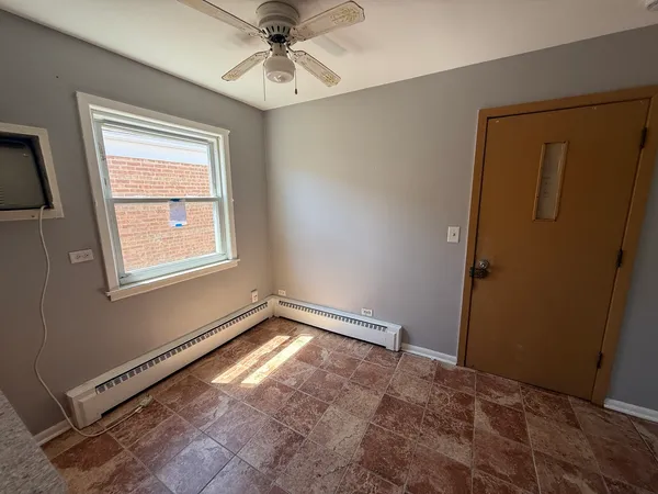 $1,850 | 5610 North Central Avenue, Unit 2, Chicago, IL 60646
