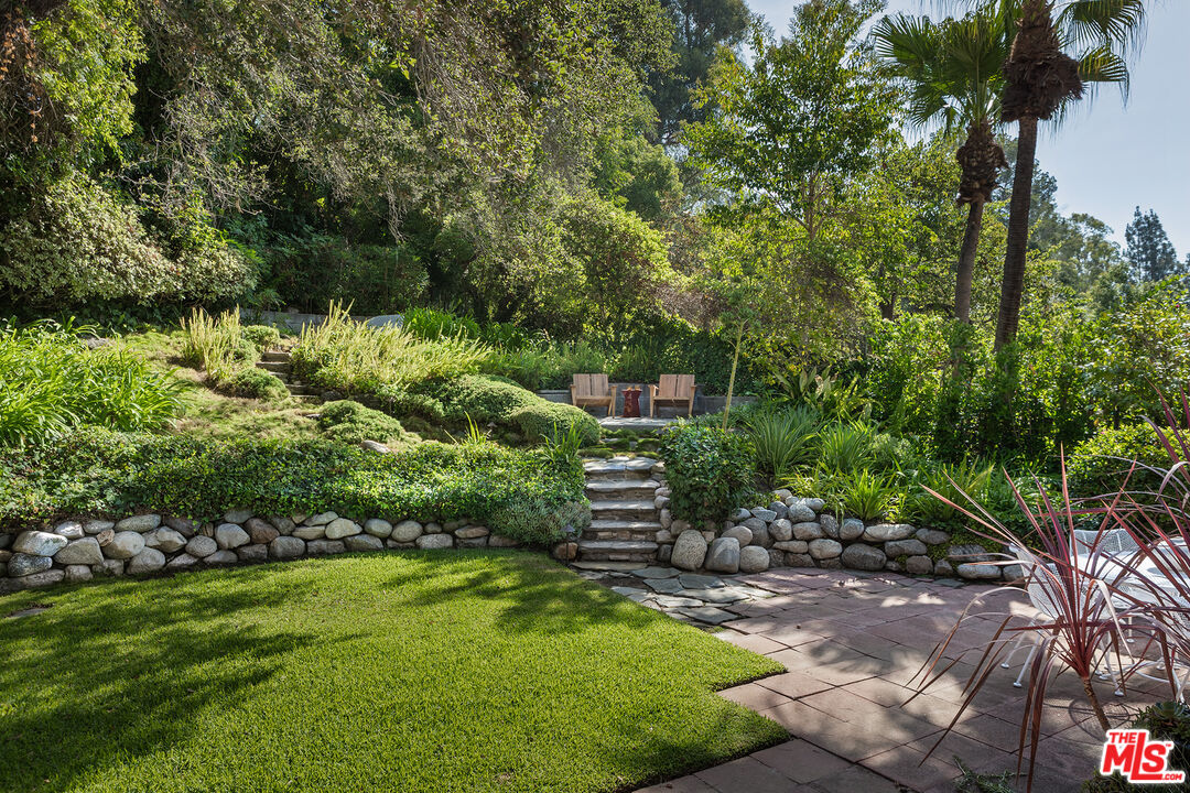 780 Laguna Road Pasadena, CA 91105 - Photo 35 of 37 Gallery Image 35