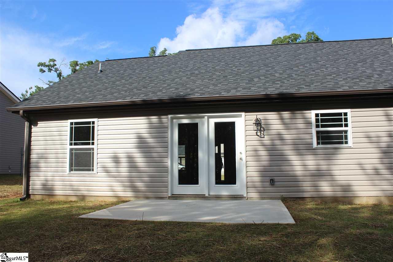 132 Hawk Ridge Drive Anderson, SC 29621 - Photo 3 of 23