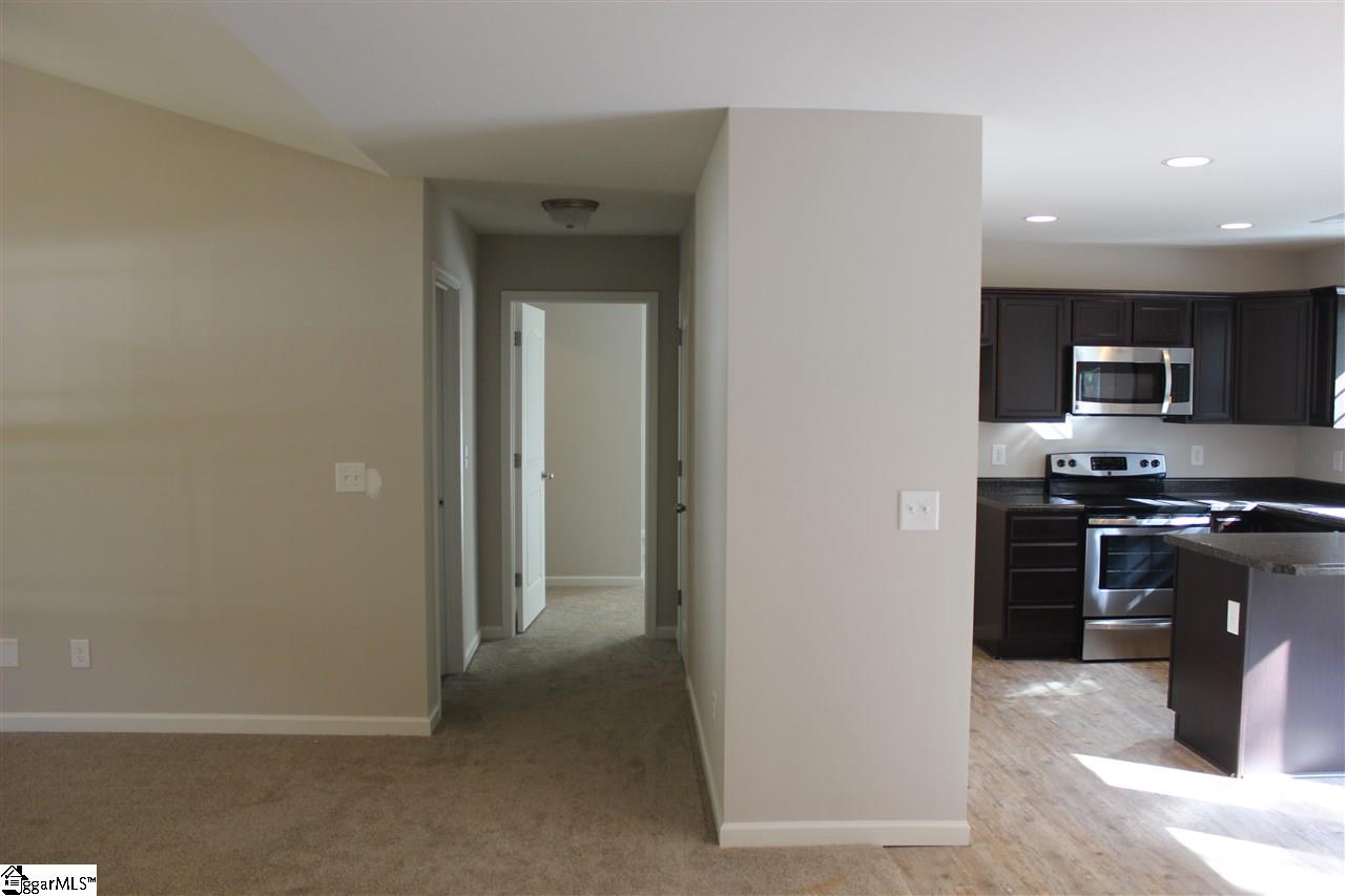 132 Hawk Ridge Drive Anderson, SC 29621 - Photo 7 of 23