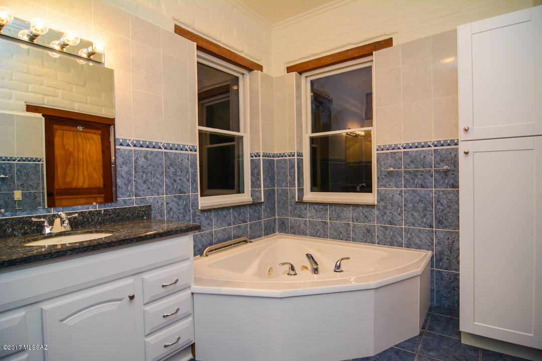 5360 East Edwin Road Tucson, AZ 85739 - Photo 26 of 38 Gallery Image 26