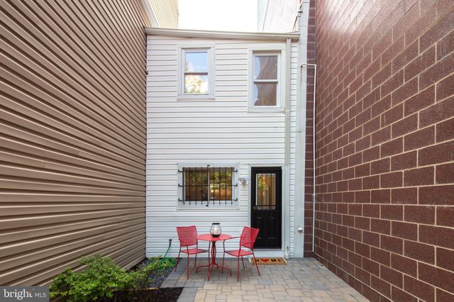 $665,000 | 934 4th Street Northeast, Washington, DC 20002