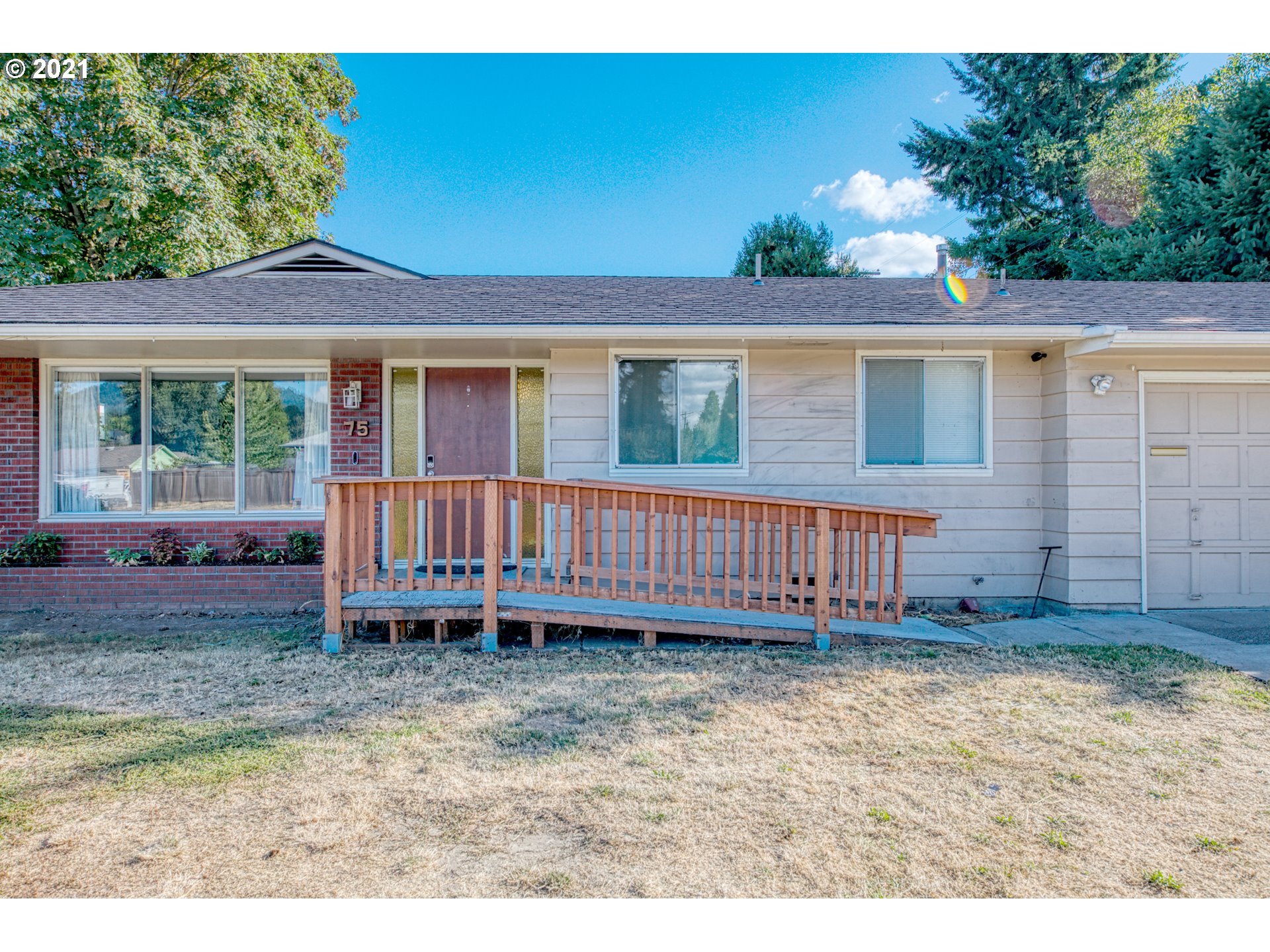 75 Hayden Bridge Way Springfield, OR 97477 - Photo 3 of 28