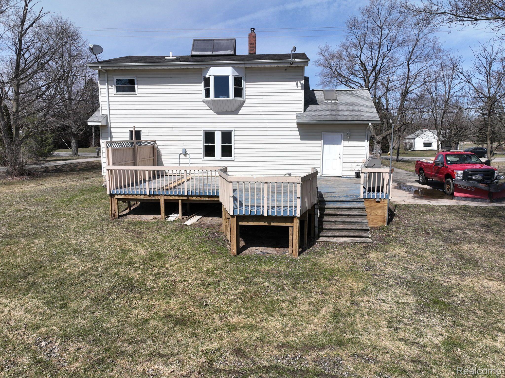 6370 Lapeer Road Burton, MI 48509 - Photo 31 of 37 Gallery Image 31