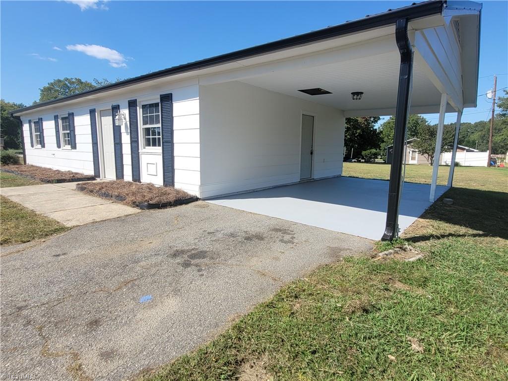 1301 Martin Luther King Jr Road Walnut Cove, NC 27052 - Photo 3 of 17