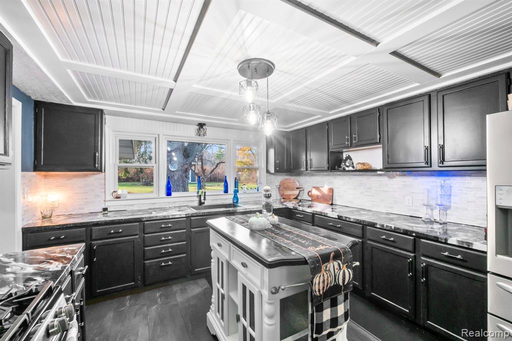 6736 Lakeshore Road Lexington, MI 48450 - Photo 24 of 54 Gallery Image 24