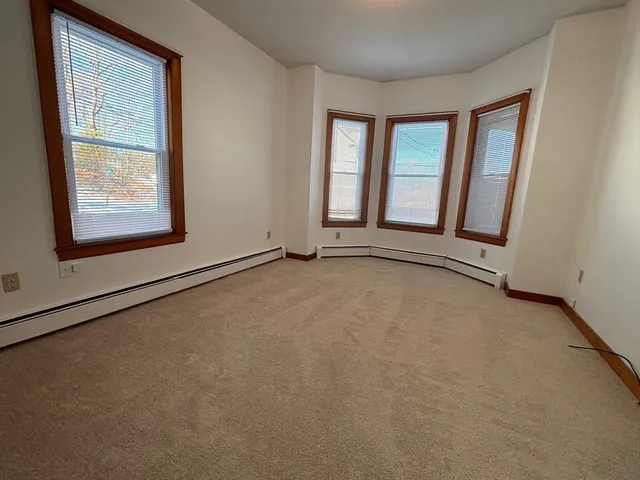 $2,000 | 5 Spruce Street, Unit 1, Clinton, MA 01510