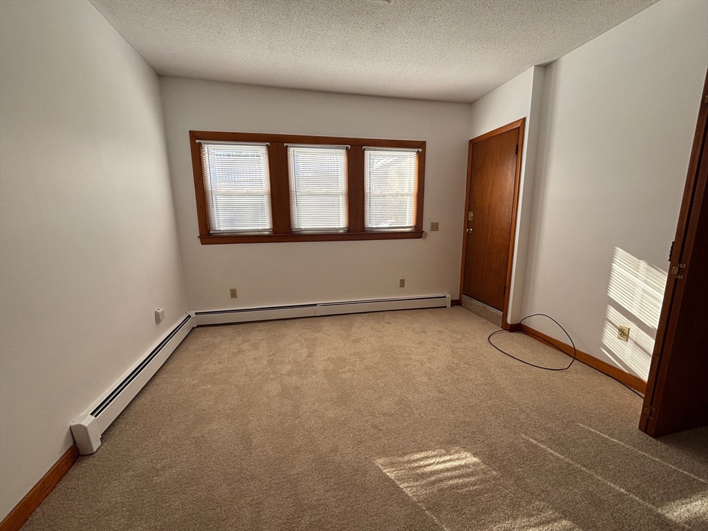 5 Spruce Street, Unit 1 Clinton, MA 01510 - Photo 6 of 9