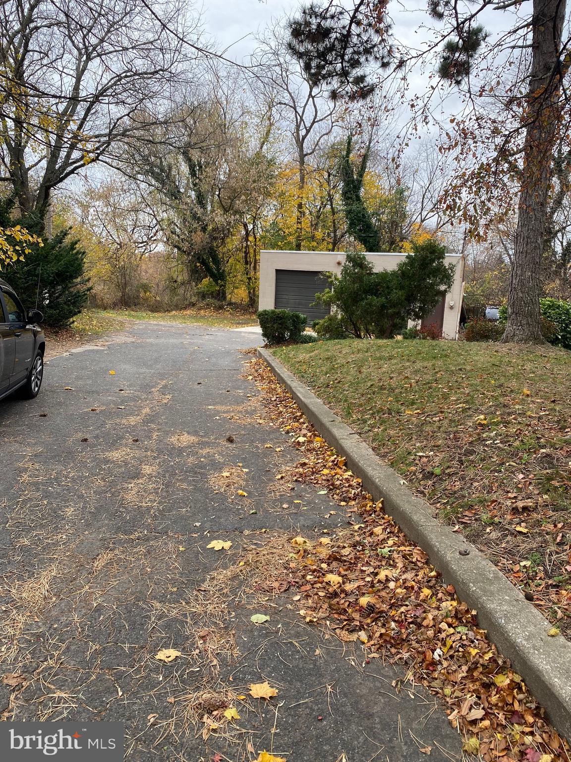 172 Bridge Street Drexel Hill, PA 19026 - Photo 12 of 42 Contractors Garage in rear