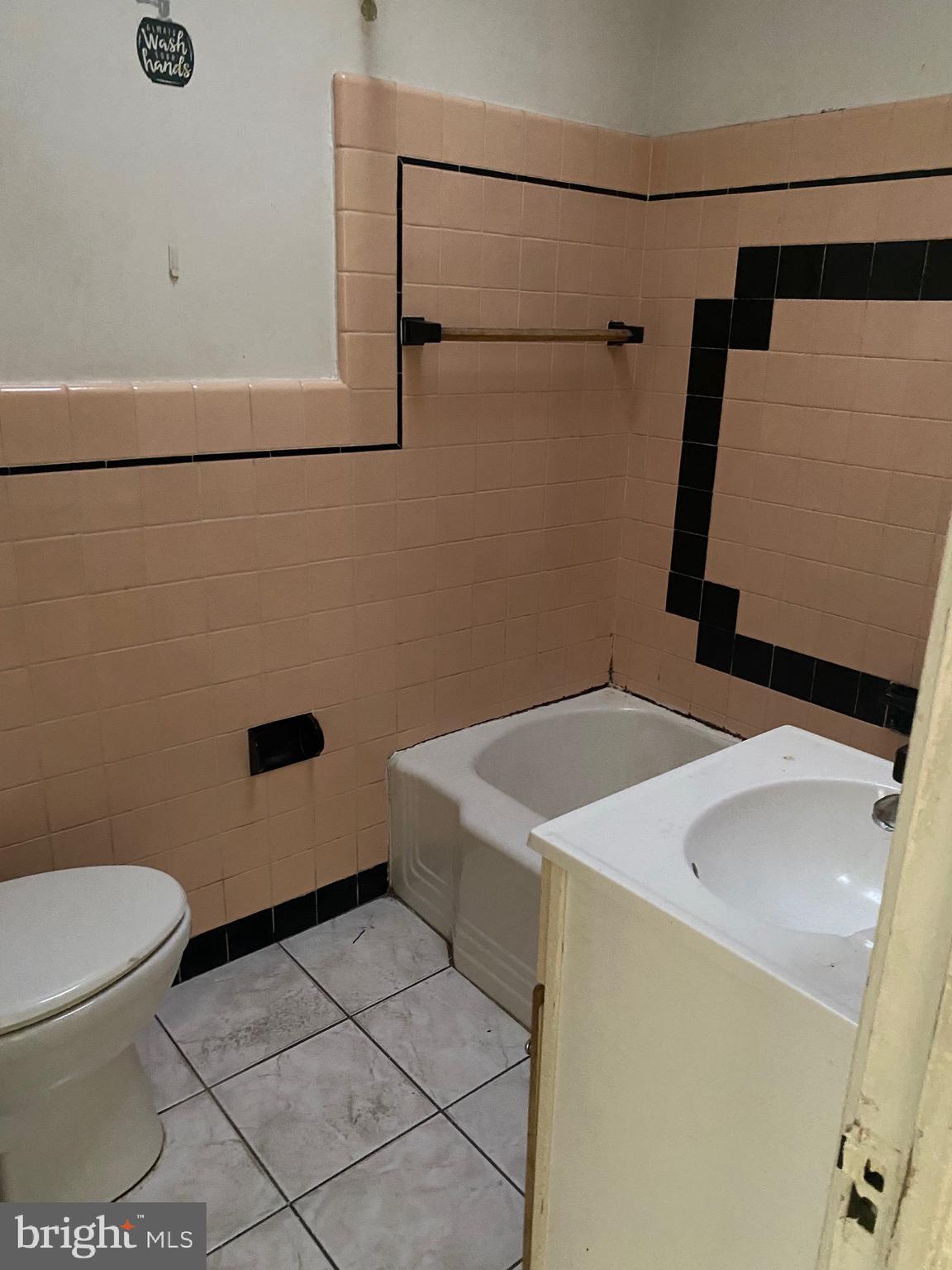 172 Bridge Street Drexel Hill, PA 19026 - Photo 27 of 42 Apt 2 bathroom