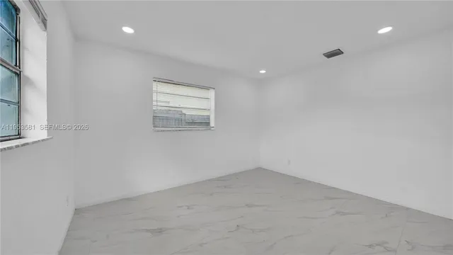 $3,000 | 4285 Southwest 48th Court, Dania Beach, FL 33314