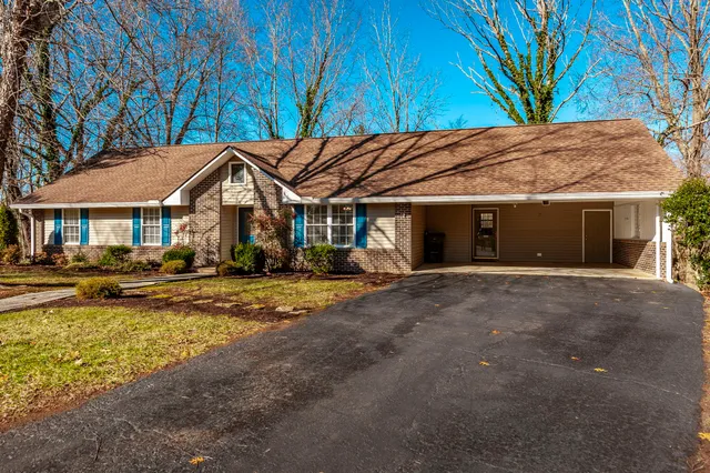 $429,900 | 203 Mosley Drive, Springfield, TN 37172