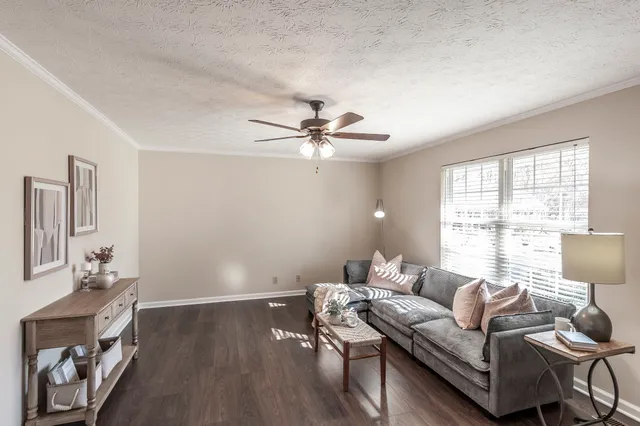 $429,900 | 203 Mosley Drive, Springfield, TN 37172