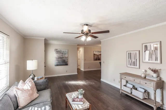 $429,900 | 203 Mosley Drive, Springfield, TN 37172