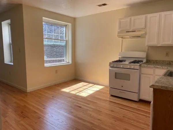 $3,300 | 714 Shawmut Avenue, Unit 2, Boston, MA 02119
