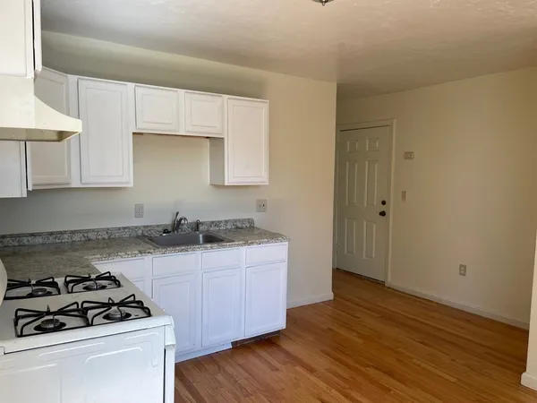 $3,300 | 714 Shawmut Avenue, Unit 2, Boston, MA 02119
