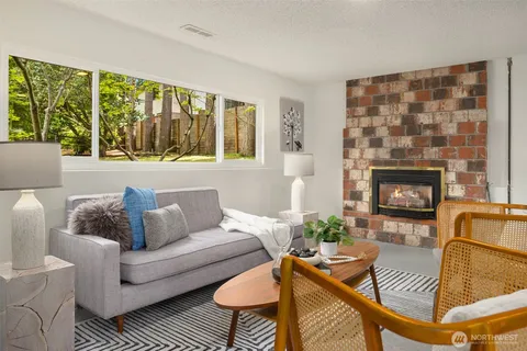 $895,000 | 7223 Northeast 152nd Place, Kenmore, WA 98028