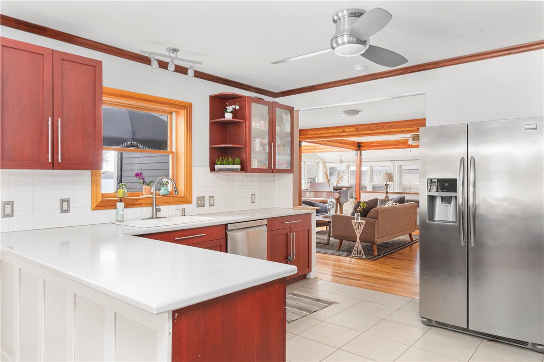 148 Andrew Comstock Road Warwick, RI 02886 - Photo 15 of 50