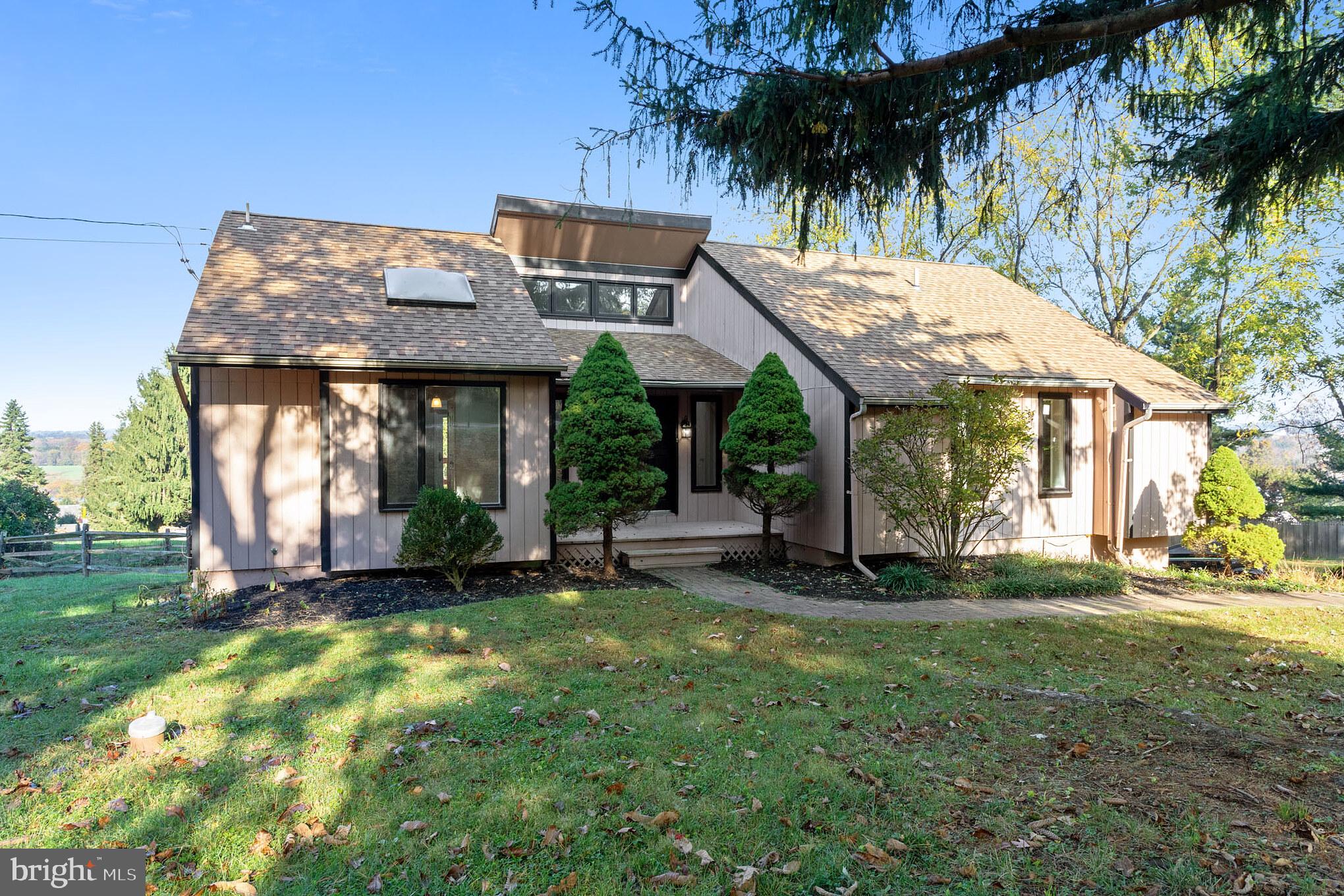 460 Park Road Downingtown, PA 19335 - Photo 1 of 39 Contemporary 1 Acre home