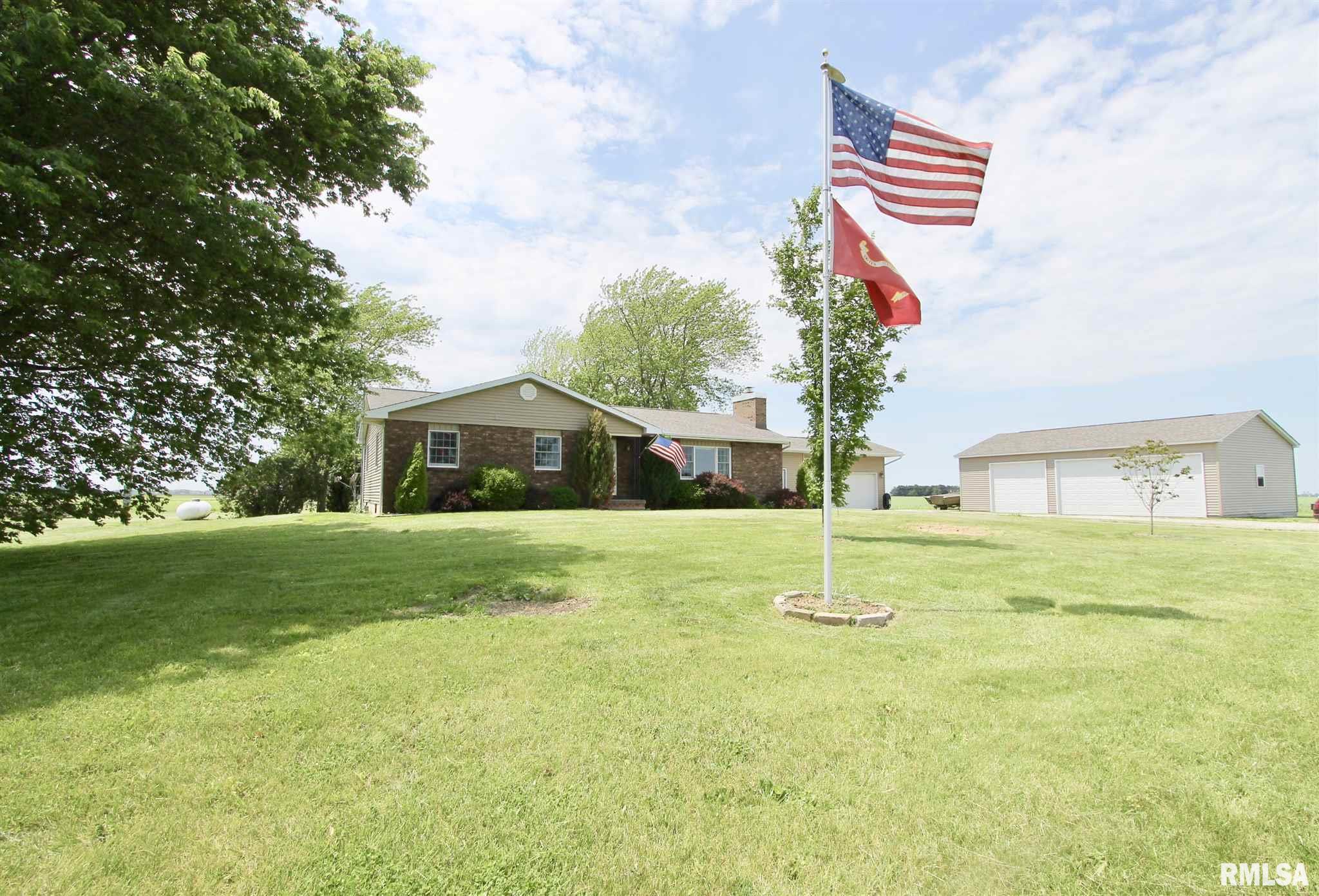 625 Long Road Buffalo, IL 62515 - Photo 1 of 37 Gallery Image 1