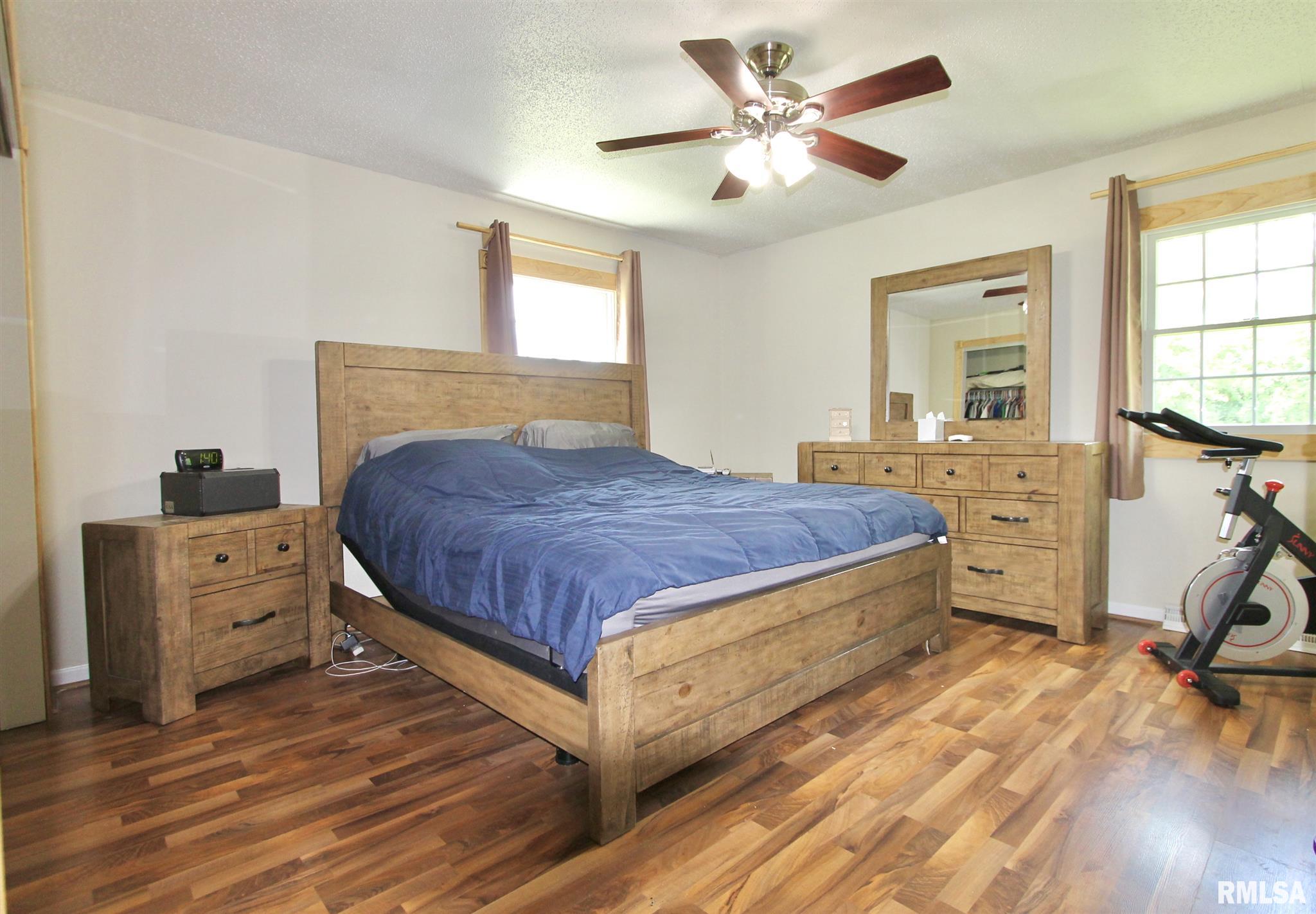 625 Long Road Buffalo, IL 62515 - Photo 14 of 37 Gallery Image 14