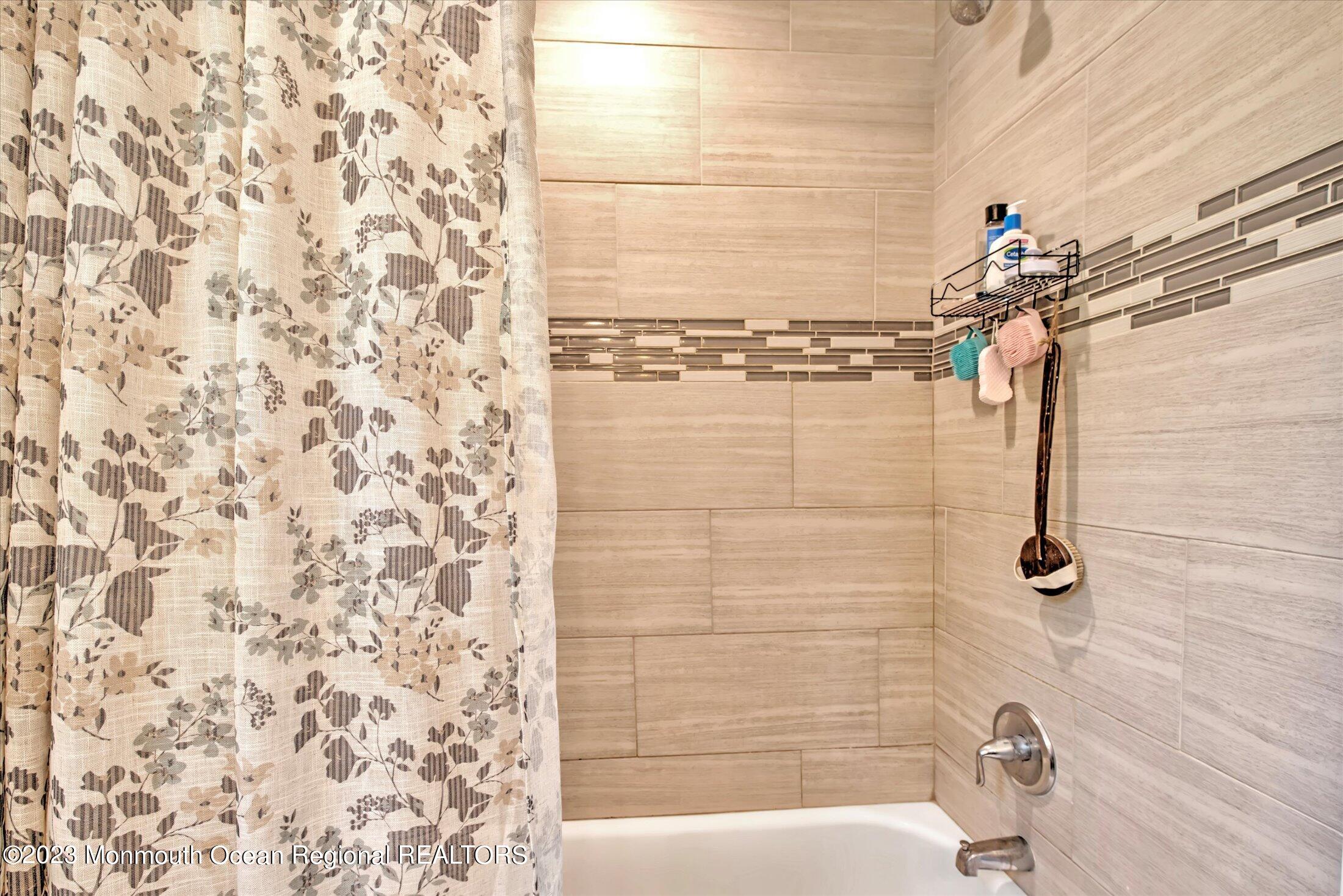 479 Georgia Tavern Road Howell, NJ 07731 - Photo 13 of 21 24-MASTER BATHROOM