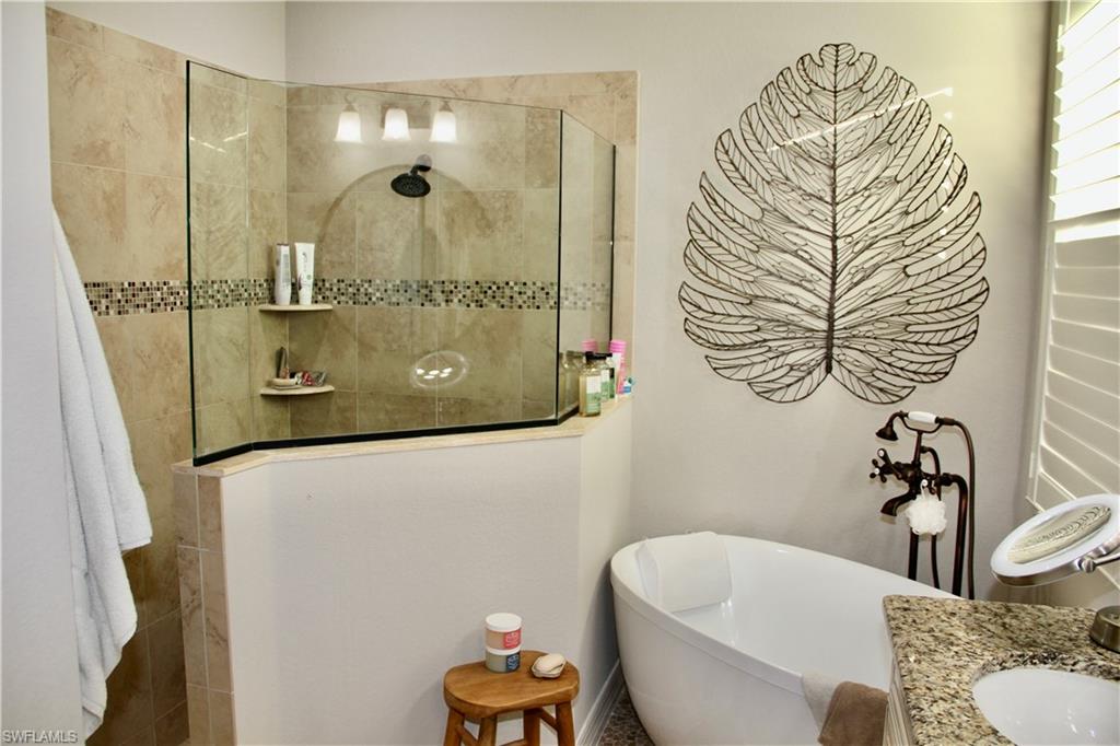 9449 Rialto Drive Naples, FL 34113 - Photo 34 of 44