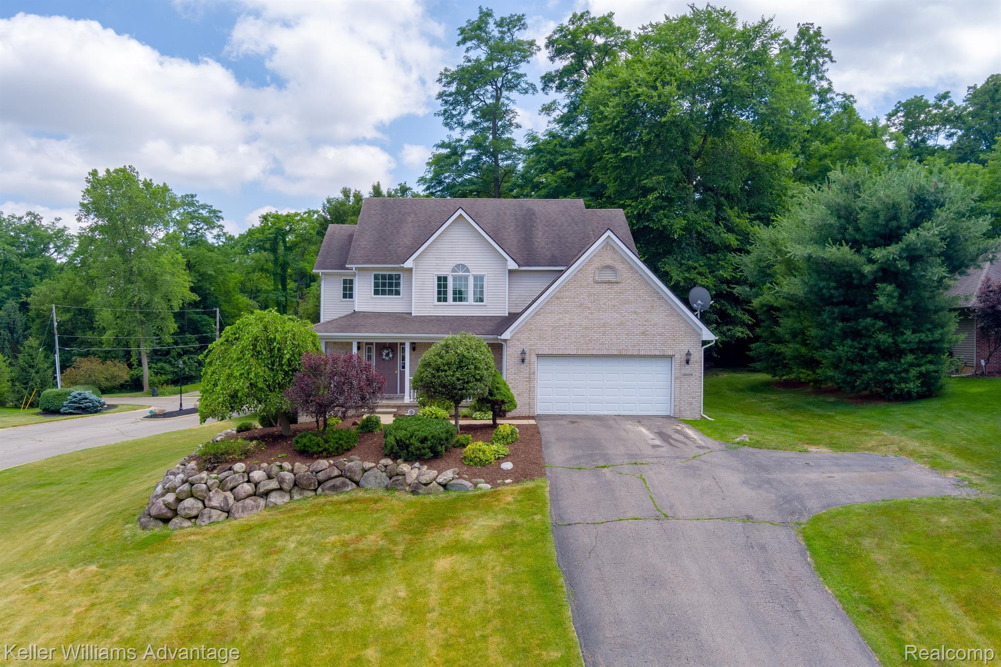 3029 Ridley Way Howell, MI 48843 - Photo 1 of 49 Gallery Image 1