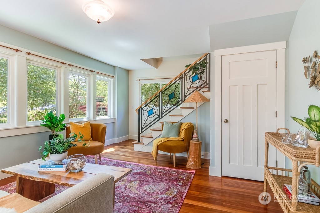 6020 South Roxbury Street Seattle, WA 98118 - Photo 6 of 31 Gallery Image 6