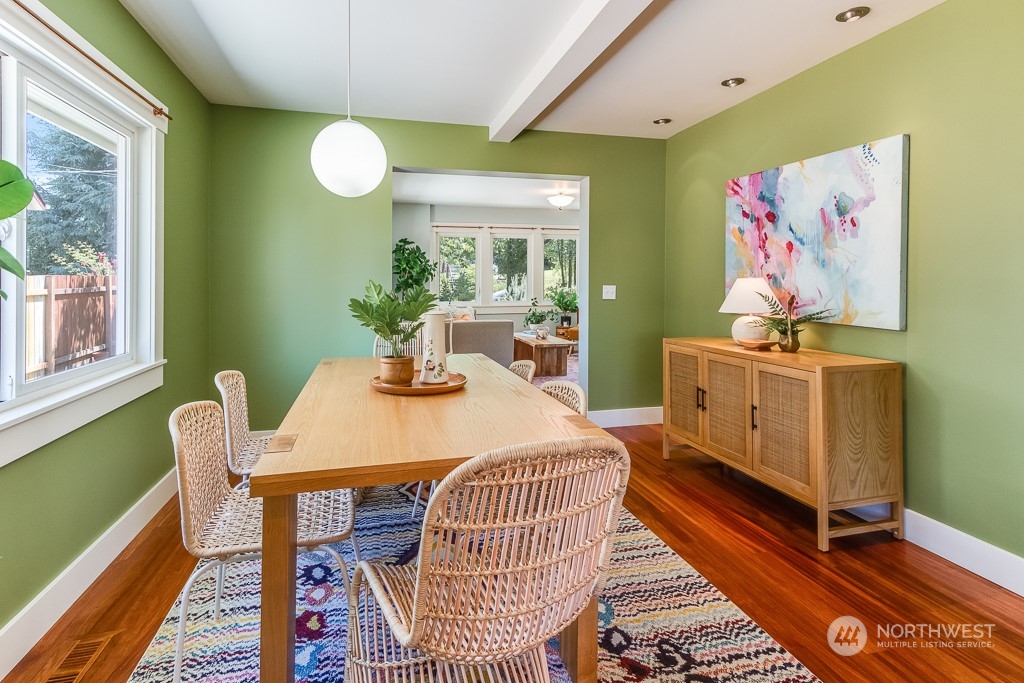 6020 South Roxbury Street Seattle, WA 98118 - Photo 8 of 31 Gallery Image 8