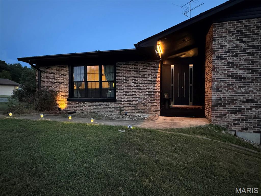 701 South Ridge Avenue Steeleville, IL 62288 - Photo 2 of 16