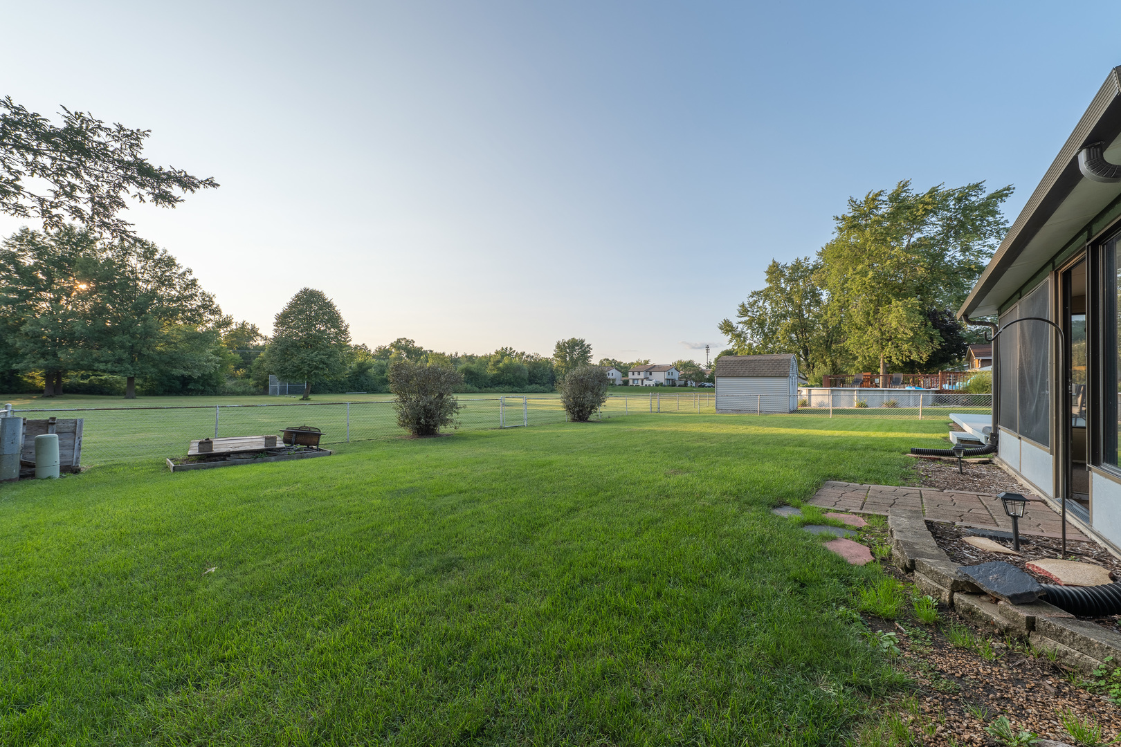 817 Southgate Road New Lenox, IL 60451 - Photo 28 of 30 a view of a garden with trees