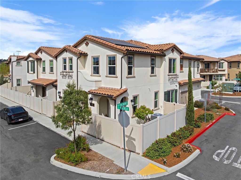 45477 Calle Cirros Temecula, CA 92592 - Photo 1 of 28