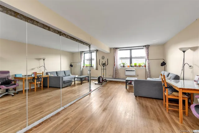 $285,000 | 99-05 59th Avenue, Unit 6B | South Corona