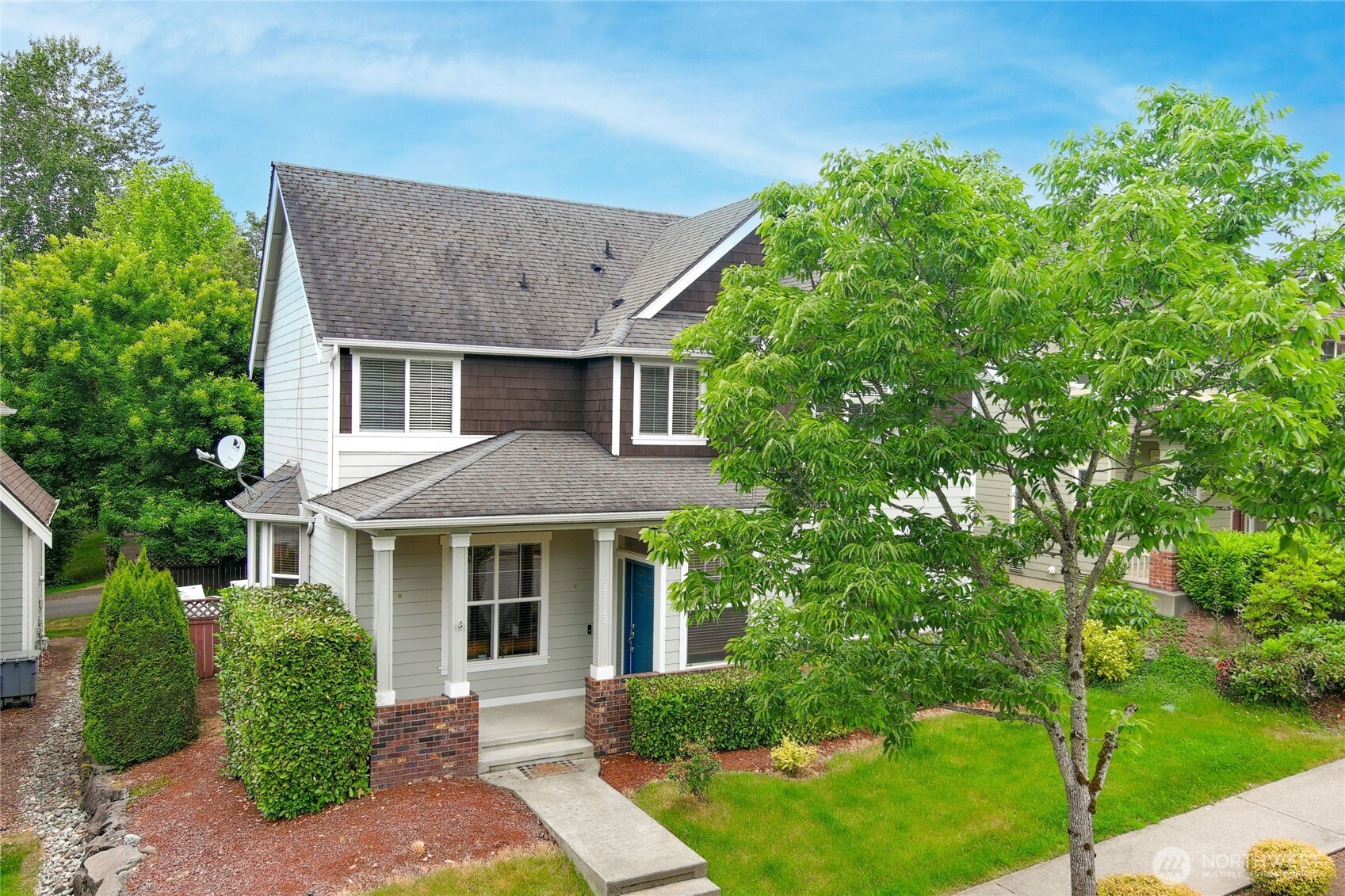 17123 Parkside Way Southeast Renton, WA 98058 - Photo 3 of 30