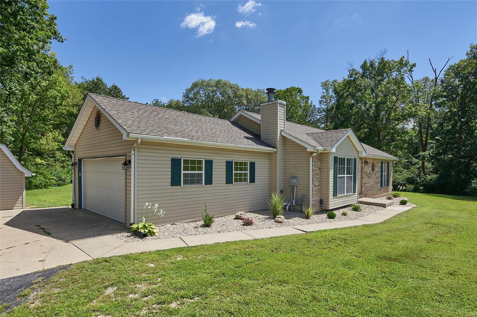 1284 Troy O'Fallon Road Troy, IL 62294 - Photo 2 of 26